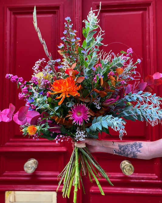 Les filles d'à côté vous expliquent le prix des 🌸