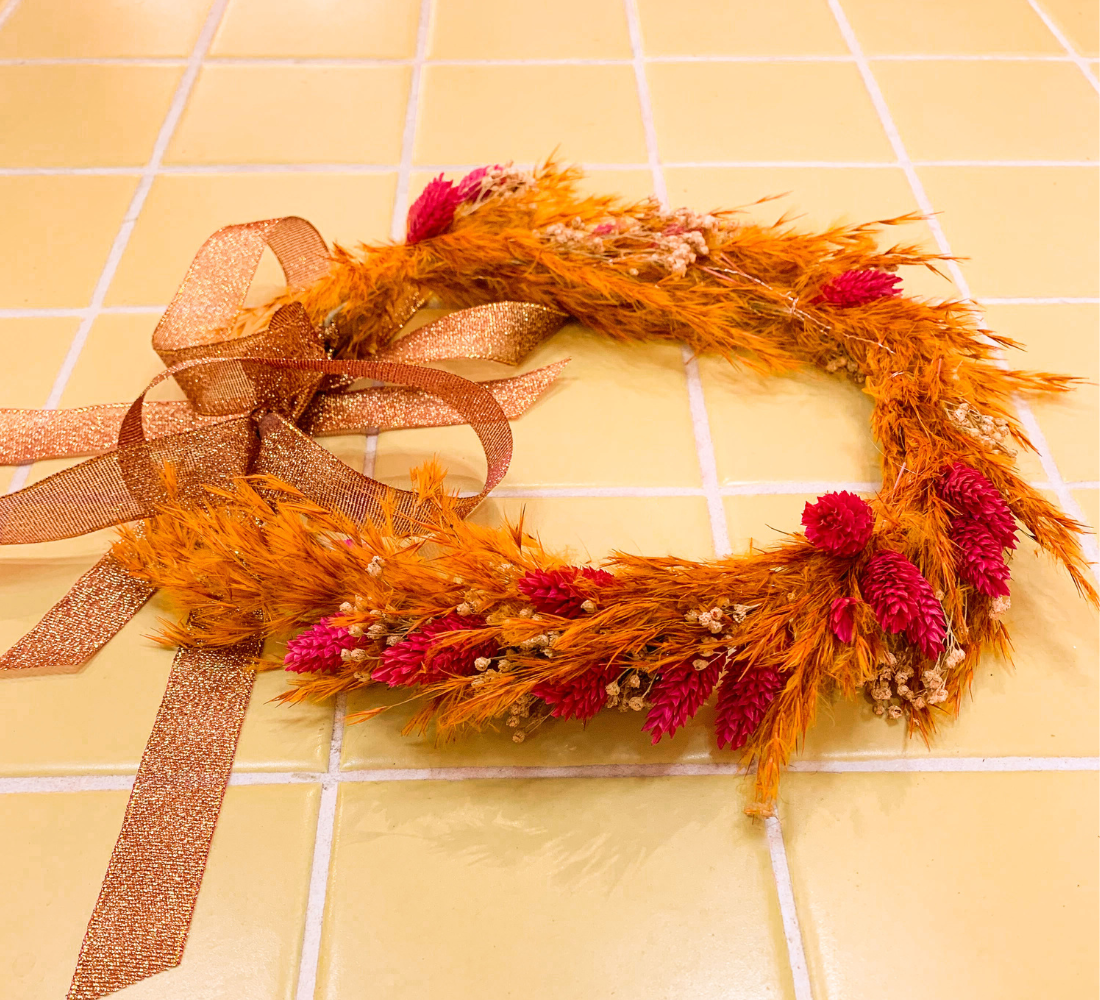 Couronne de tête en fleurs séchées